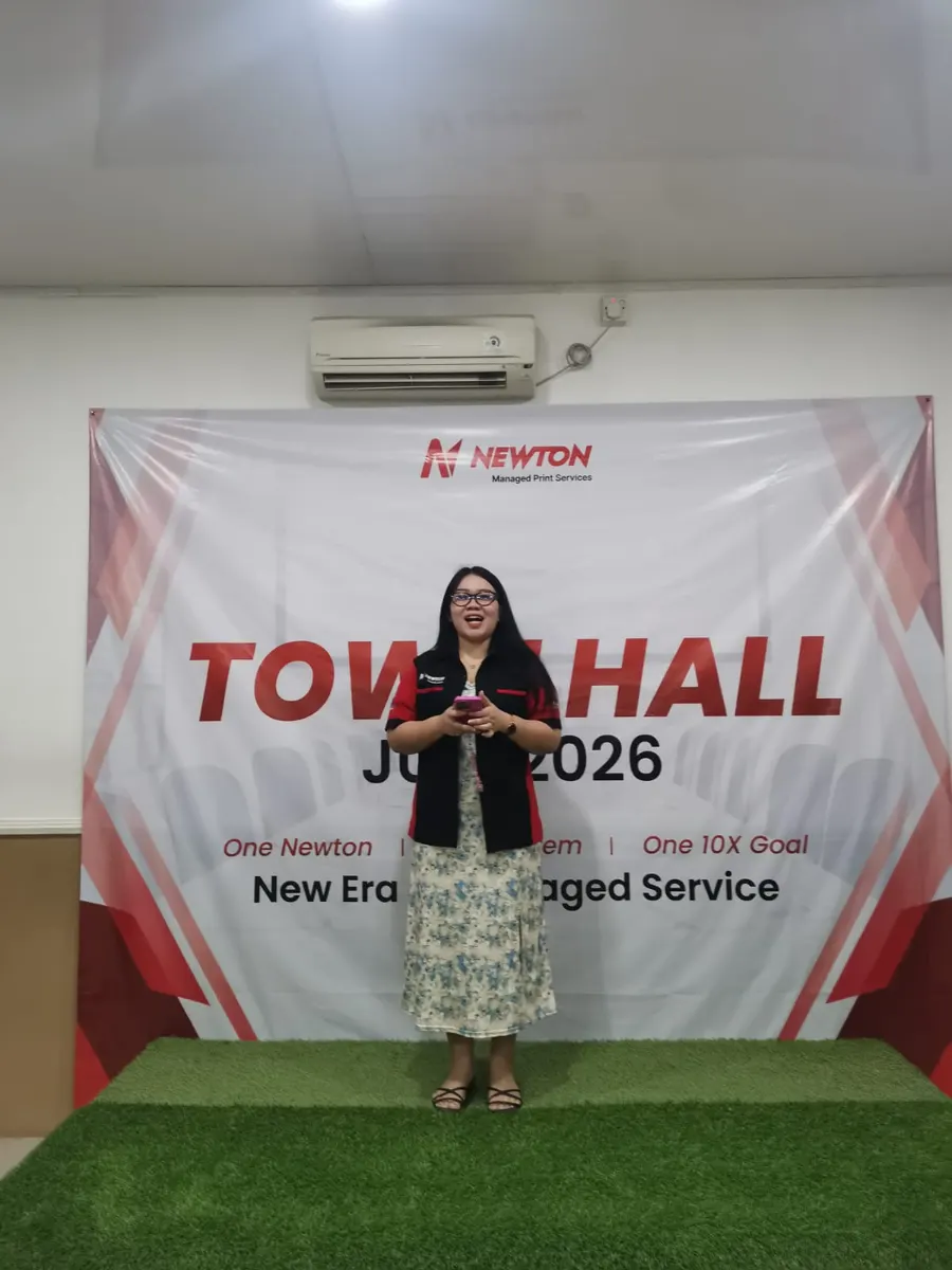 Yemima Monica di panggung Town Hall Newton, Juli 2026, bertema New Era of Managed Service
